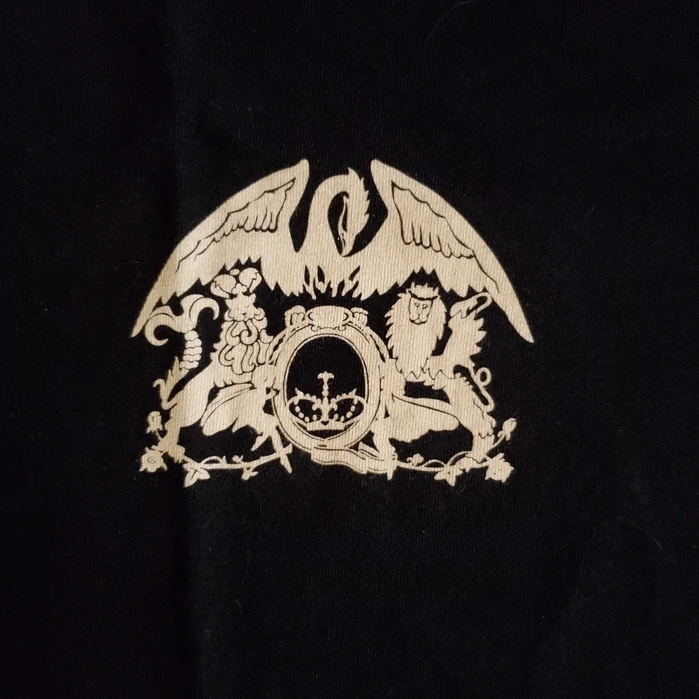 Queen Men's Short-sleeved T-shirt NWOT - Picture 2 of 6